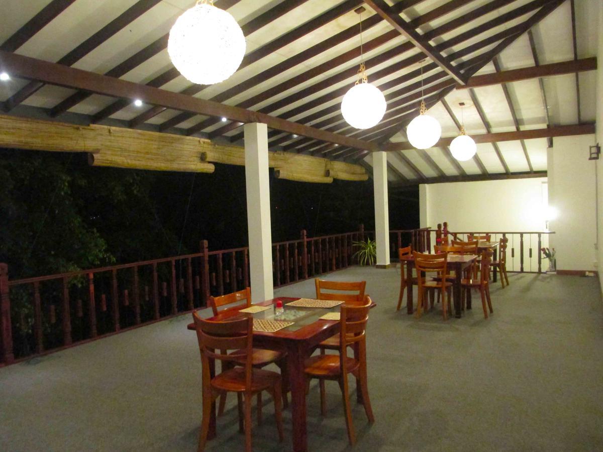 Nico Lagoon Hotel เนกอมโบ ภายนอก รูปภาพ