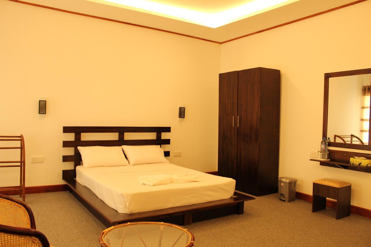 Nico Lagoon Hotel เนกอมโบ ภายนอก รูปภาพ